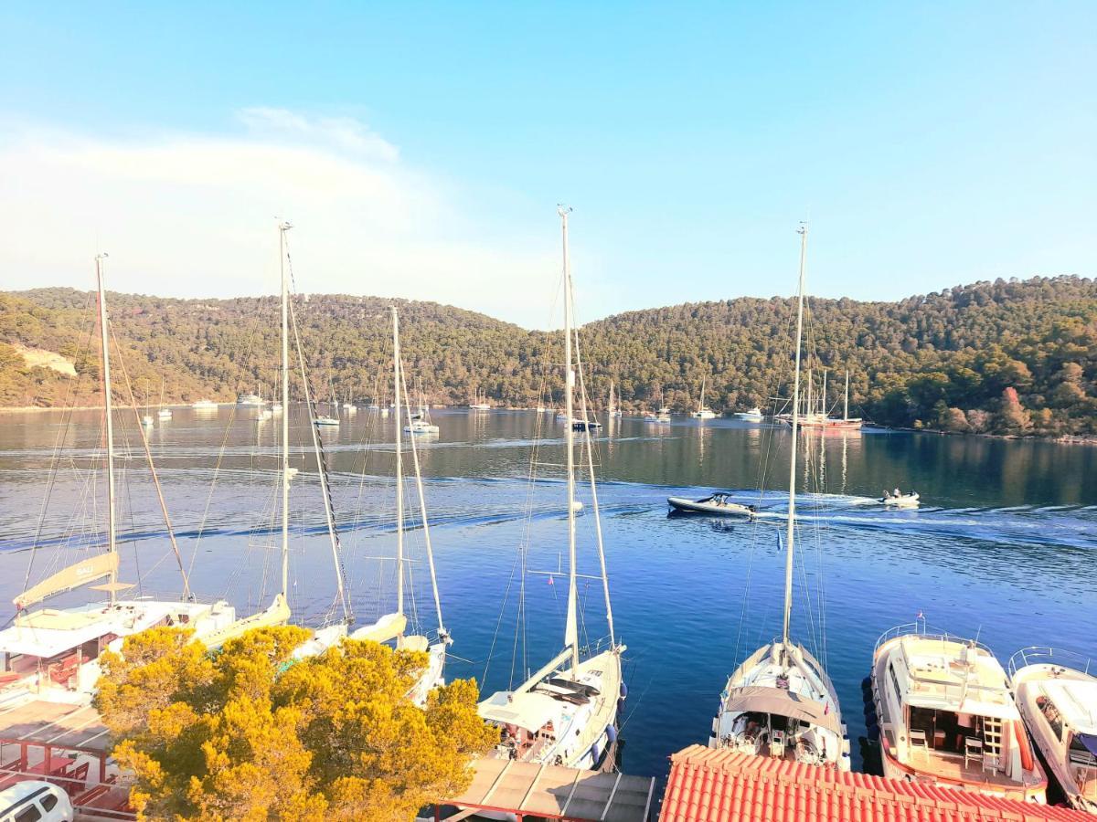 Apartments Sponga Полаче Экстерьер фото
