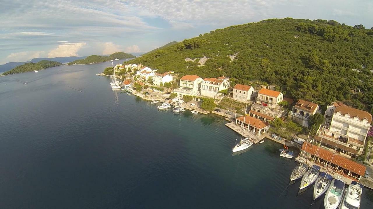 Apartments Sponga Полаче Экстерьер фото